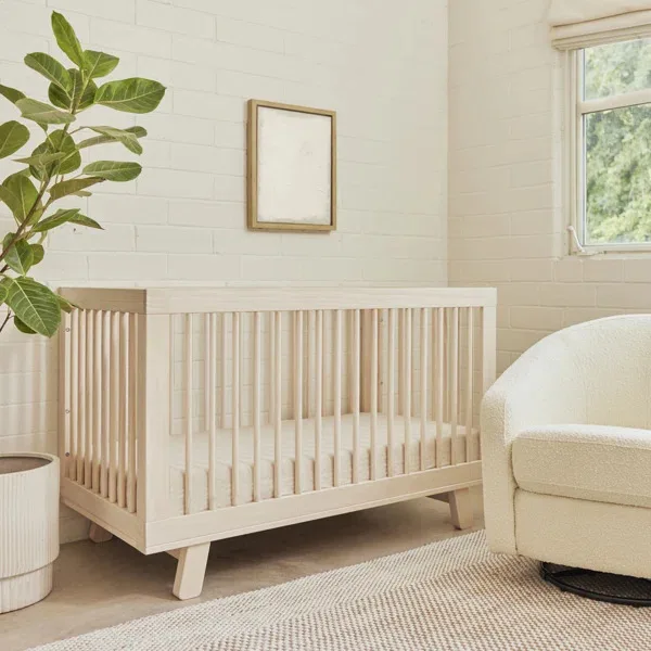 OEM Modern Simple Natural Solid Wood Crib for Home Bedroom School for Children and Babies Safe for Children