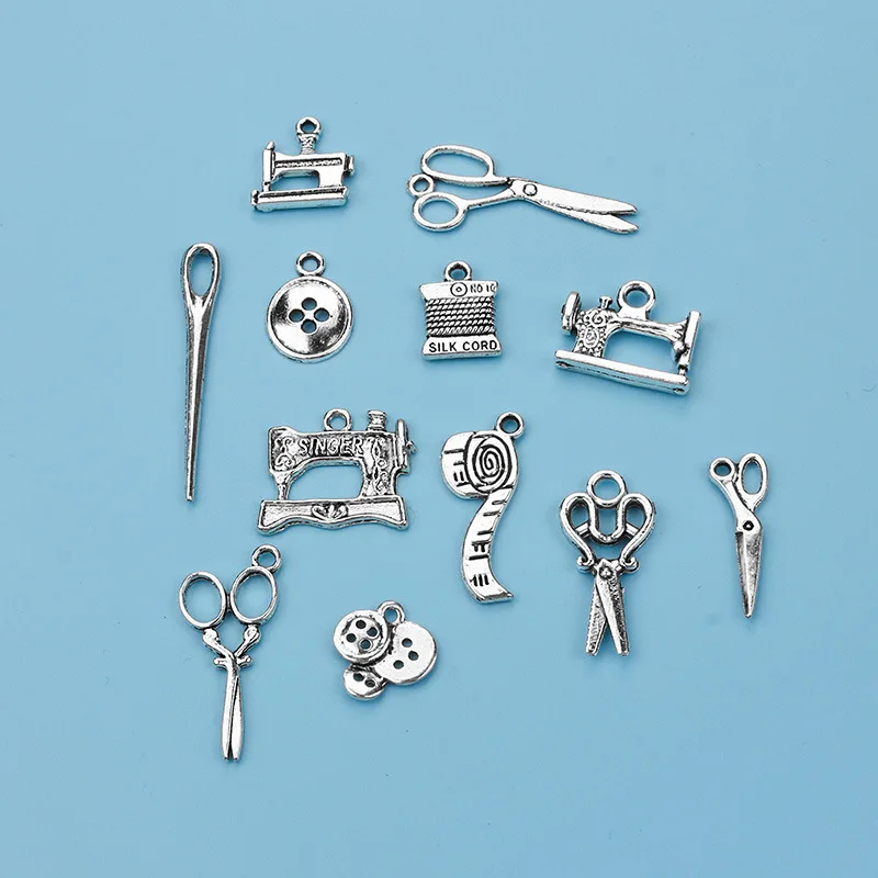 Kingcome Wholesale Ornament Accessories for Diy Making Necklace Bracelet Parts Tibetan Silver Alloy Scissors Ornament Pendant