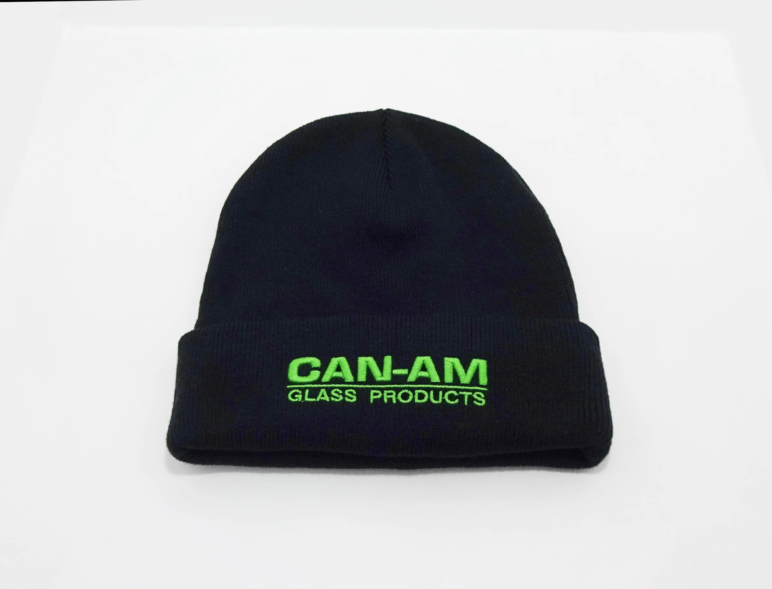 Wholesale Beanie with Pompom Custom Woven Logo Patches Beanie Customizable Warm Acrylic Beanies for Woman Winter Hats in Vietnam