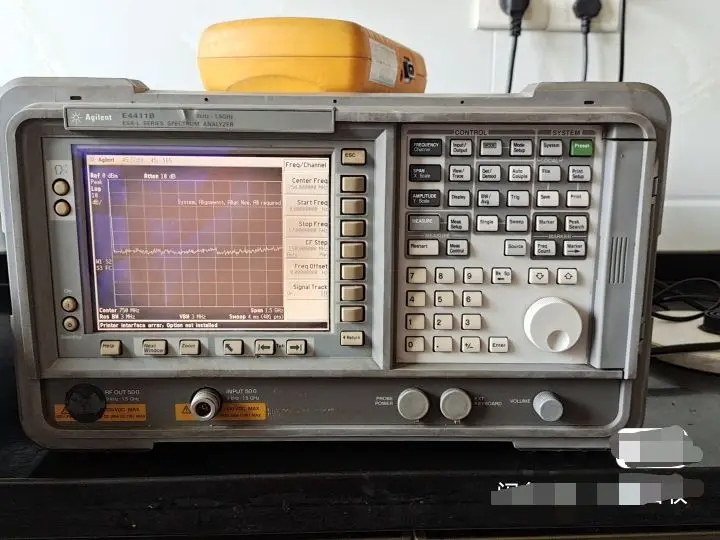 Agilent E4411B 9KHz to 1.5 GHz, ESA-L Series Spectrum Analyzer Tested  USED