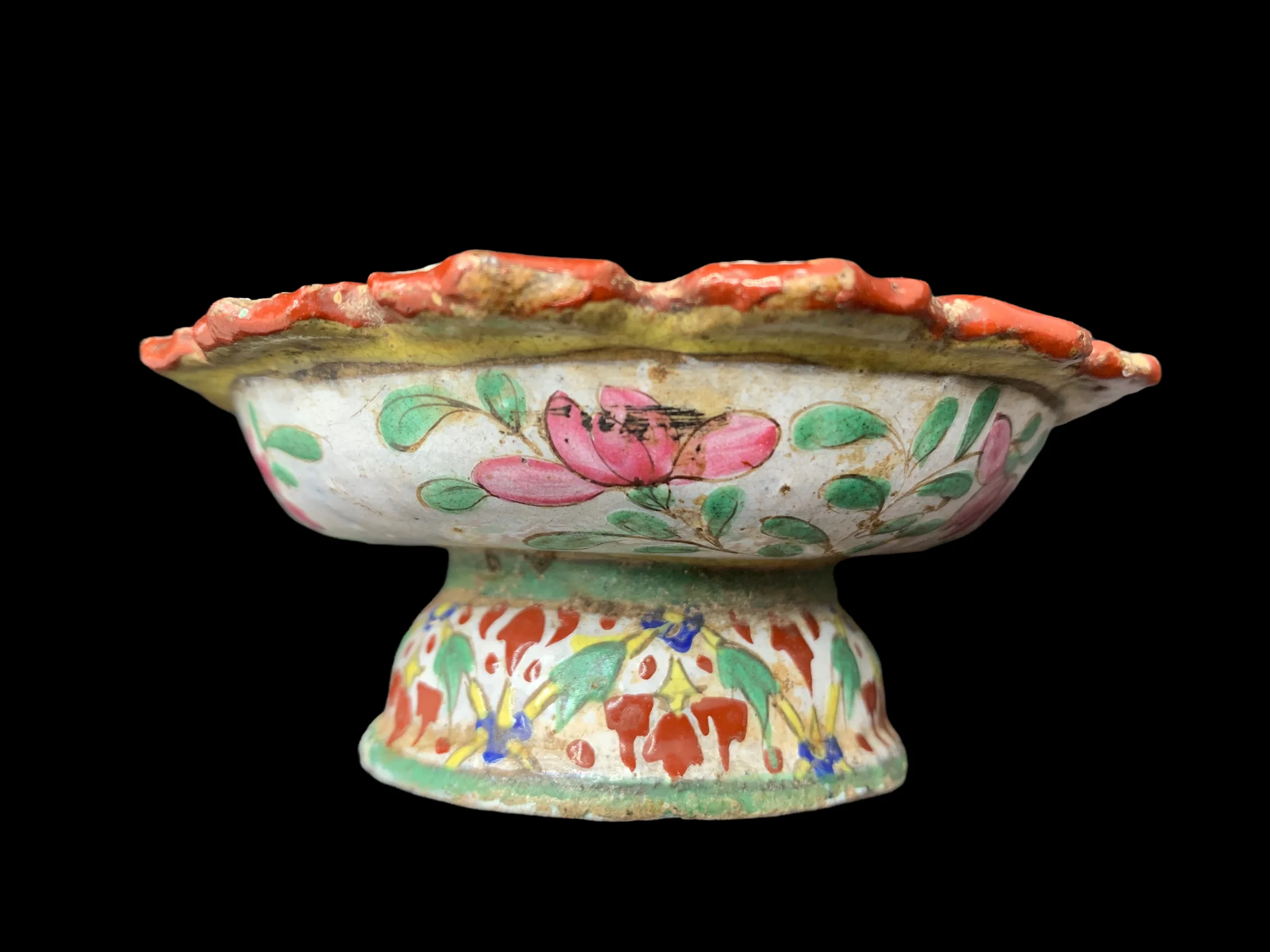 Antique Ceramic Benjarong Stem Dish Painted With A Continuous Scrolling Floral Vine Design On A White Ground For Collectible