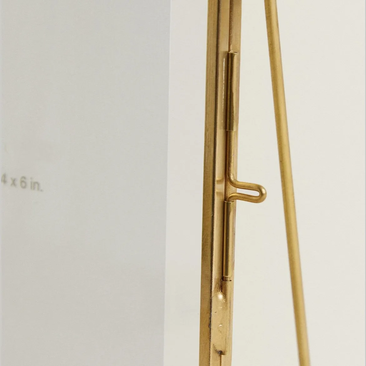 Золотые декоративные 5x7 4x6 металлические рамки для картин столешницы с металлической подставкой фотографий и прессованных цветов