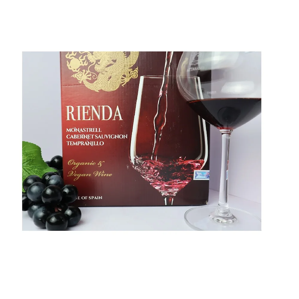 Wholesales package box 3 liters long aftertaste hint of tobacco aroma beverage bottle Rienda from Spain