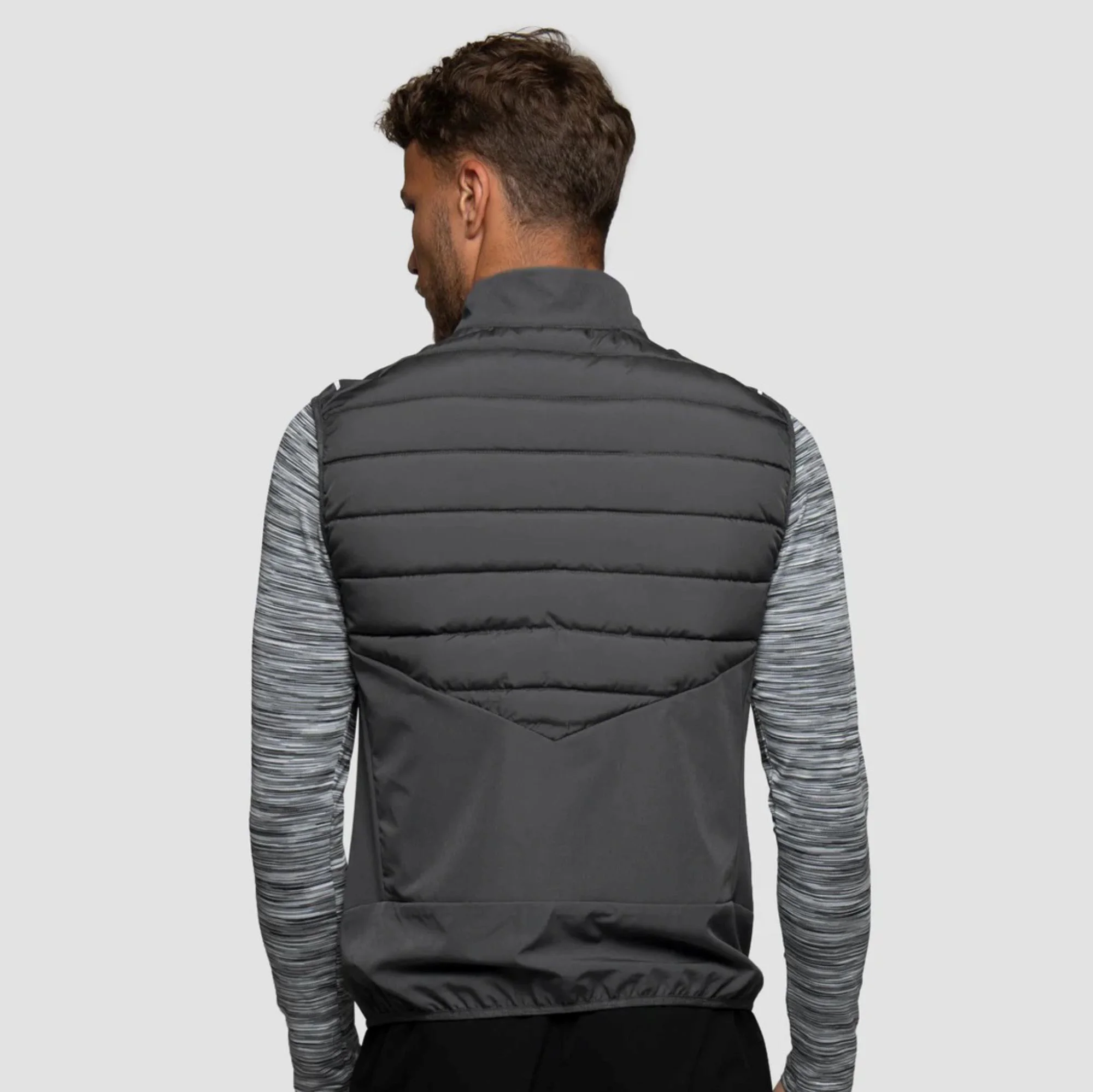 Reflective Branding Full Zip Fastening Jet Grey Mens Gilet Jacket with Easy Access Zipped Pockets and Quilting to Front and Back