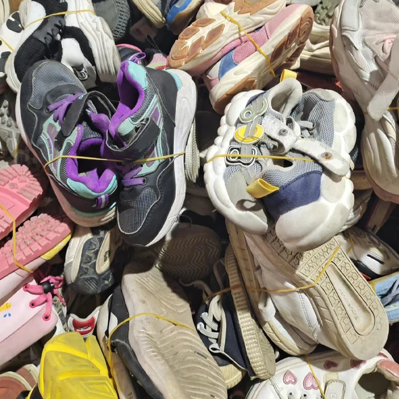 Hot Selling Second Hand Branded Shoes High Quality Breathable Used Stock Sports Shoes Factory Wholesale Used Men Shoes Sneaker