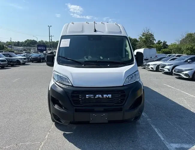 Аккуратно чистый Подержанный 2023 RAM ProMaster доступен для продажи