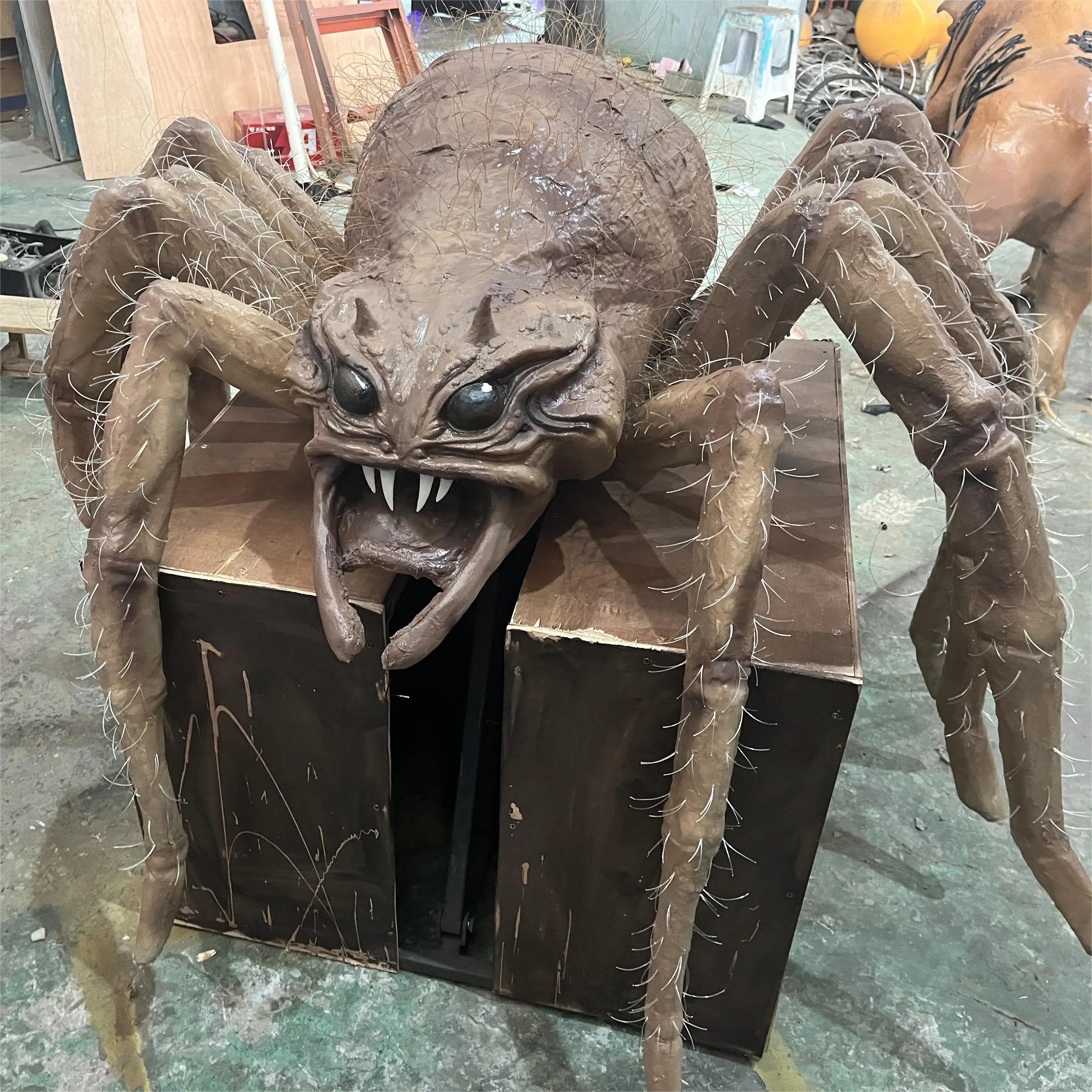 Customizable Haunted House Animatronics Scary Ghost Props with Realistic Movements