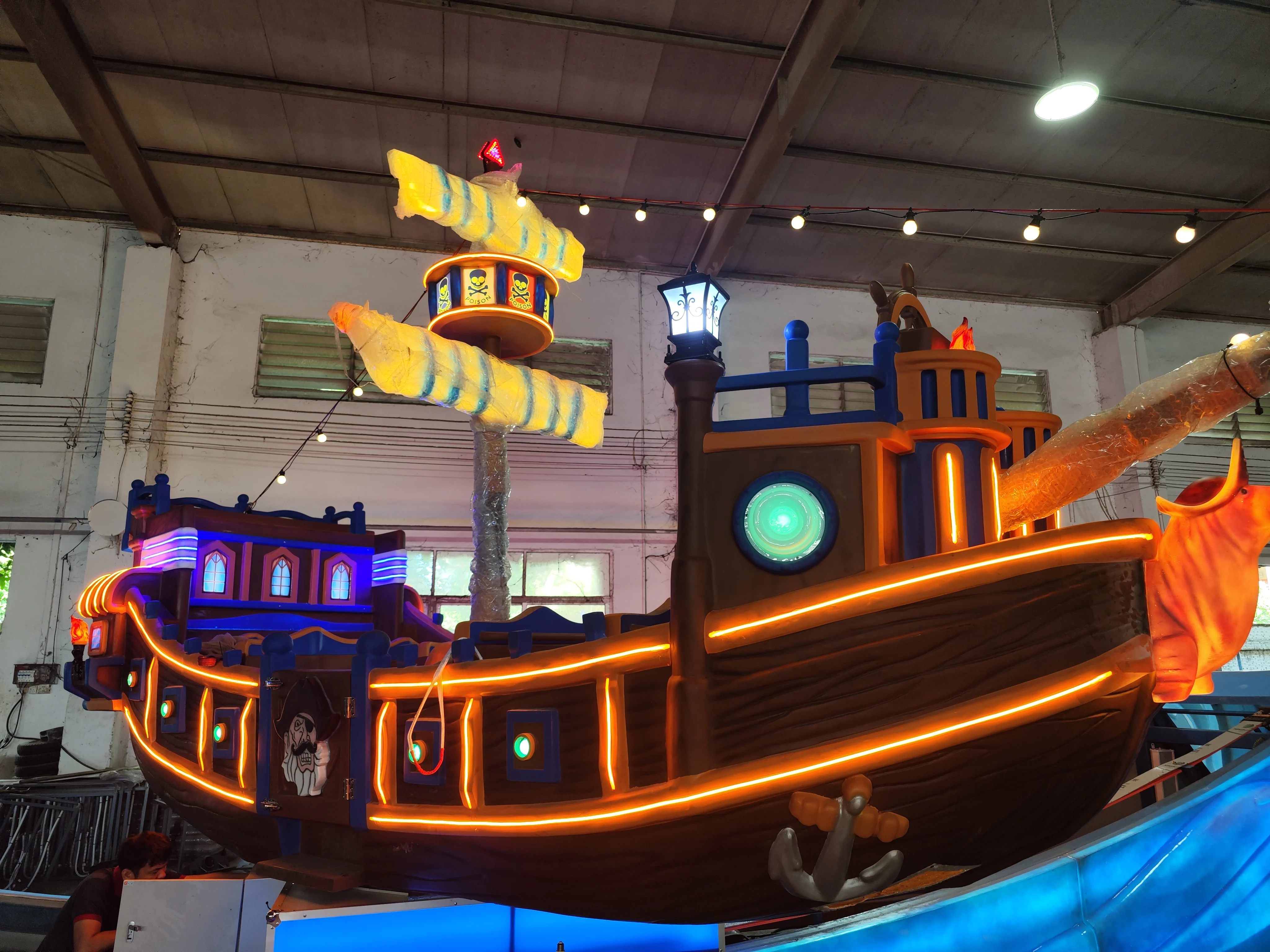 carivals ride colour customized brightly lit new pirate ship flying car ride for sale