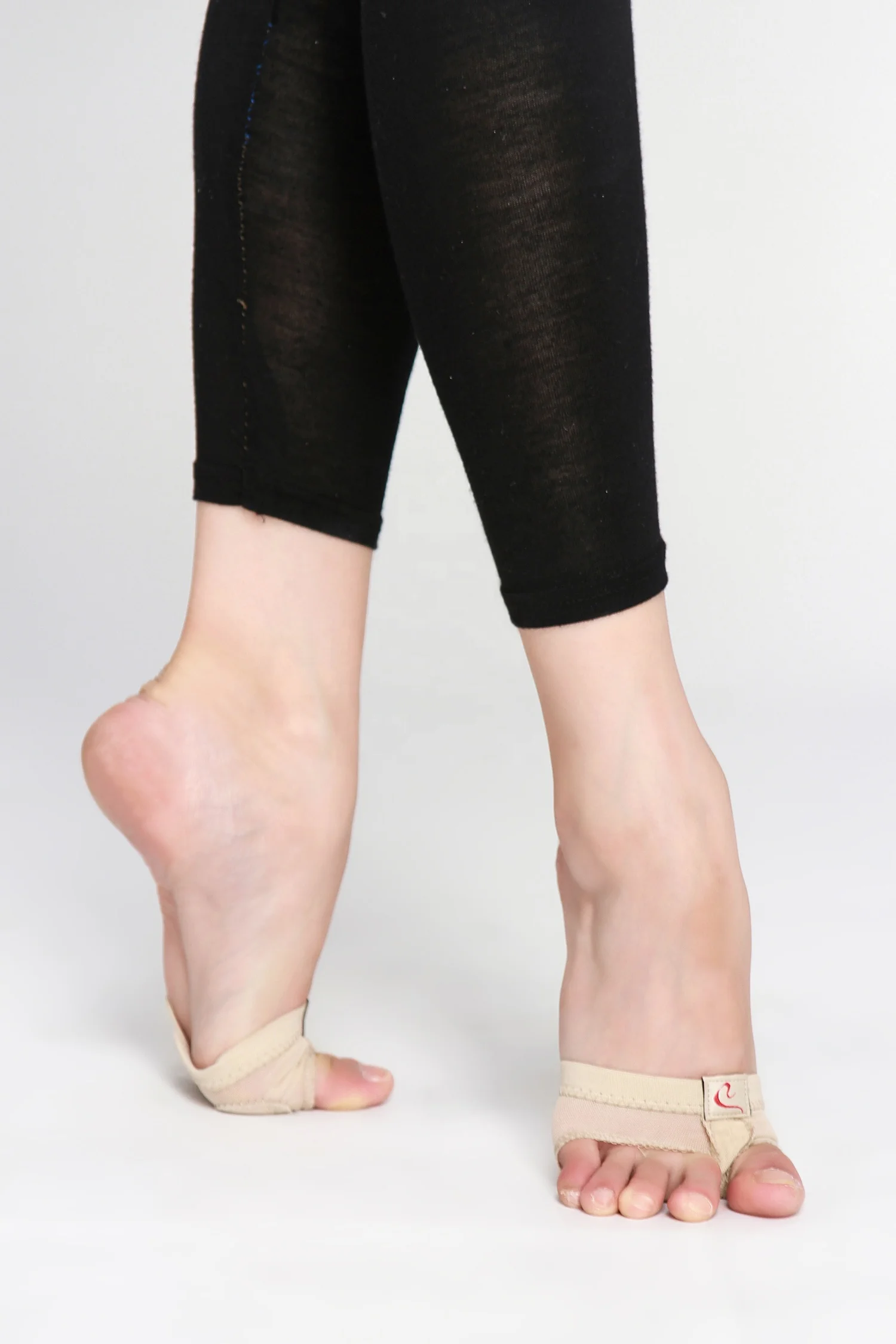 D006109 Professional foot thong for women and girls in ballet training made by powermesh and suede