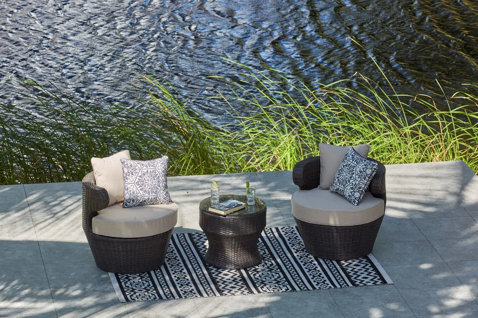 Vietnam garden furniture/ Outdoor 3 Pieces Patio Set, Rattan Chair Conversation Sets with Coffee Table Comfortable