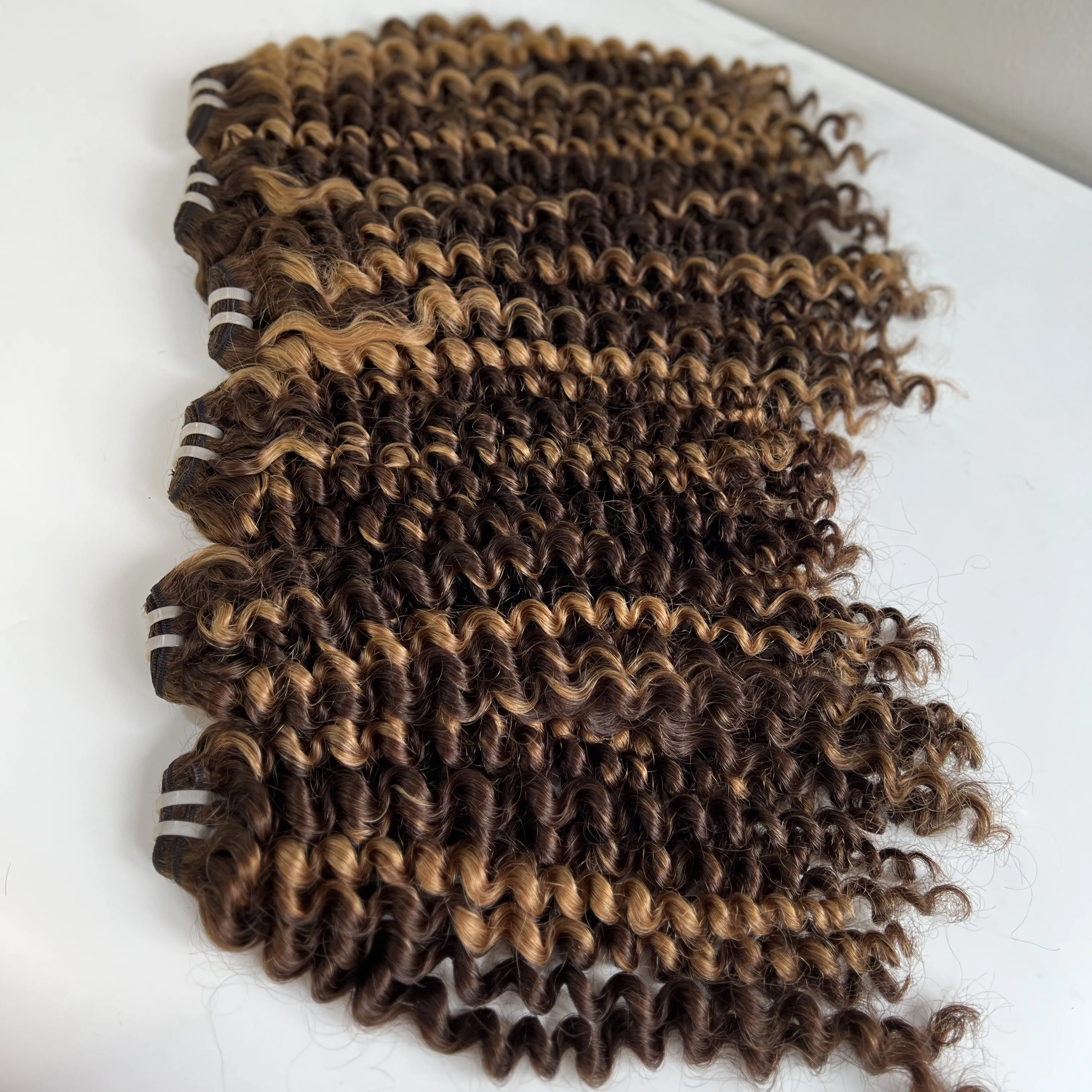Straight Highlighted Caramel Color Raw Virgin Cuticle Aligned Super Double Human Hair Extensions For Making Wigs