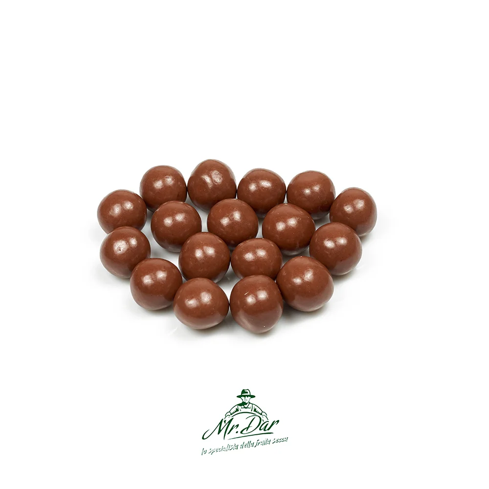 Superior quality roasted hazelnuts covered with milk chocolate in 1 kg ten-pieces box for b2b sales