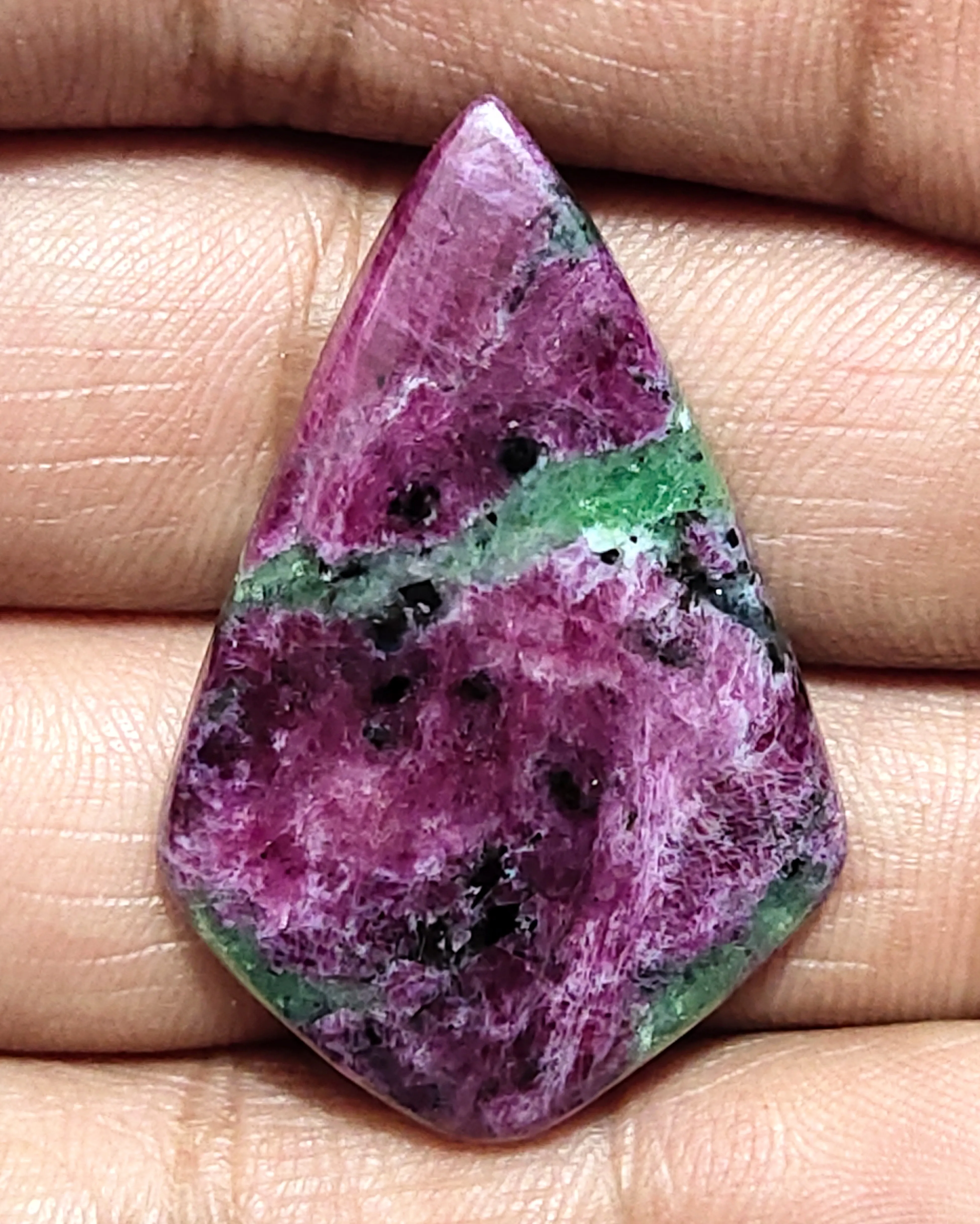 Top Quality Ruby Zoisite Gemstone 100% Natural Loose Gemstone Ruby Flat Back Cabochon for Jewelry Making and Art & Decoration