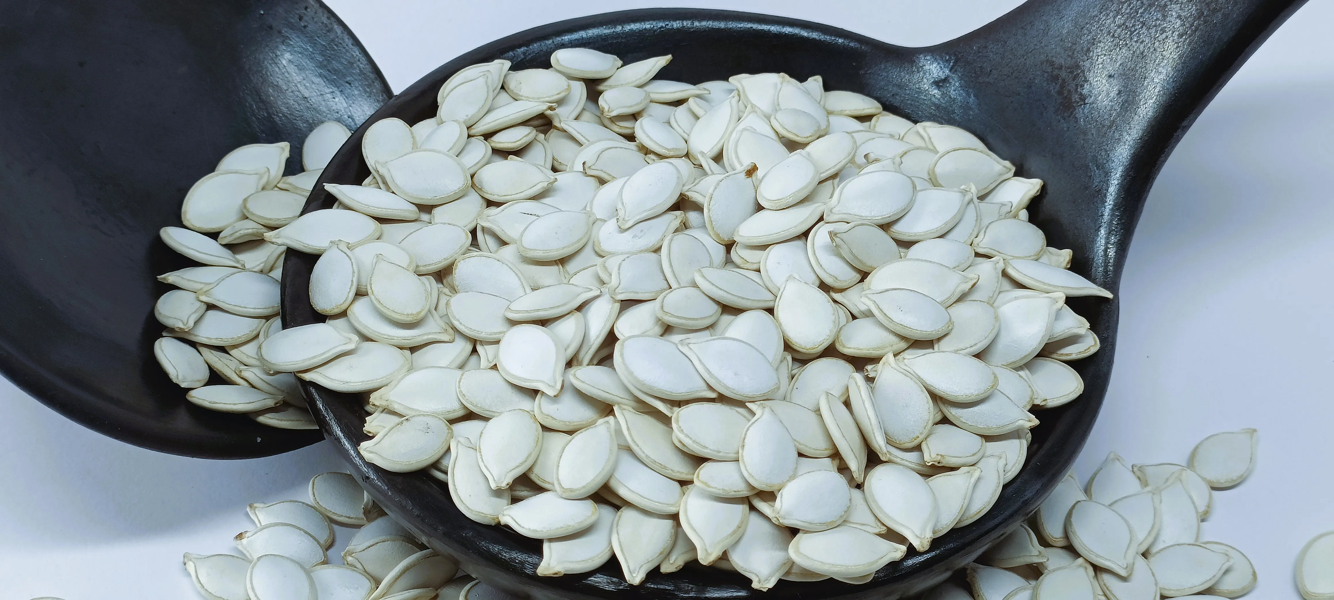 Wholesale White Pumpkin Seeds, Ethiopian Origin, 99% Min Purity, Raw & Natural, Top Selling Product Export Standard Custom Pack