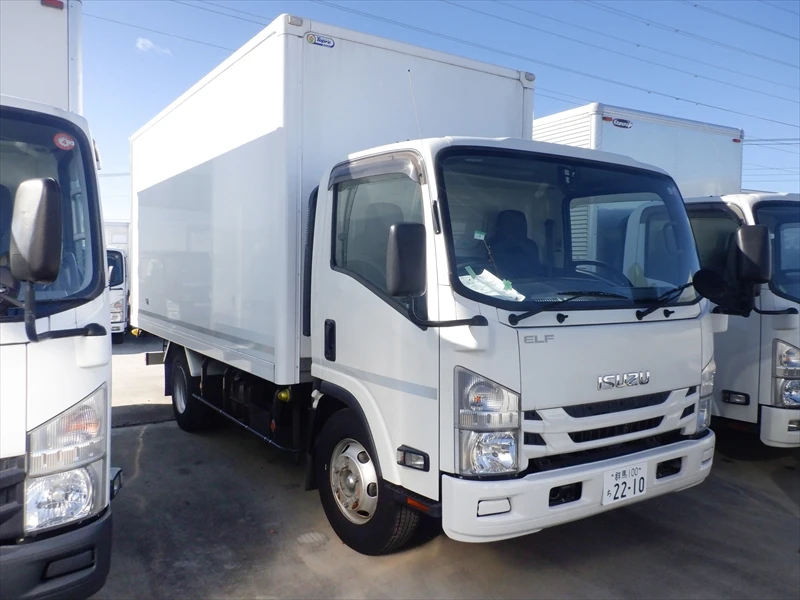 Japanese Used Good Conditioned ELF ISUZU Van Trucks For Sale