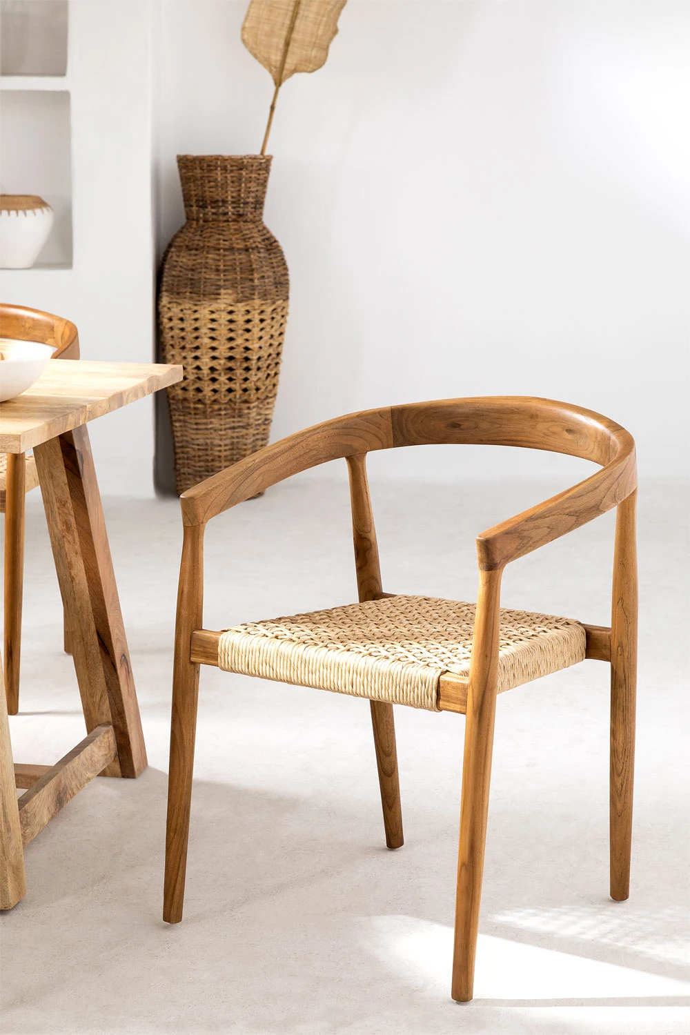 High Quality Royal Luxury Modern Wooden Hand Carved Dining Chair Set Artistic Teak Mahogany Suar Wood Rattan Living Room Hotel