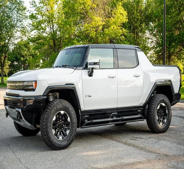 Аккуратно 2023 GMC Hum-mer EV пикап Edition 1