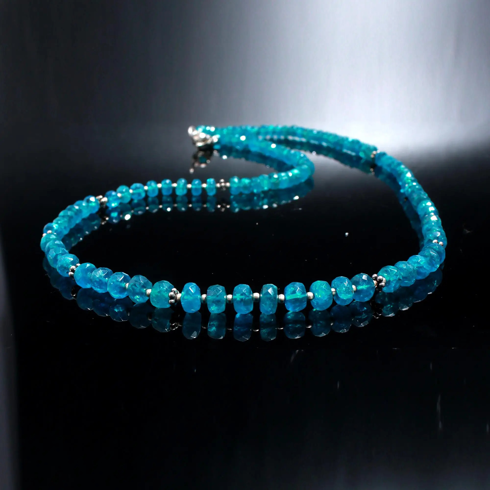 High-Grade Natural Neon Apatite Faceted Rondelle Beads Blue Apatite Necklace with Gold Wholesaler Jewelry