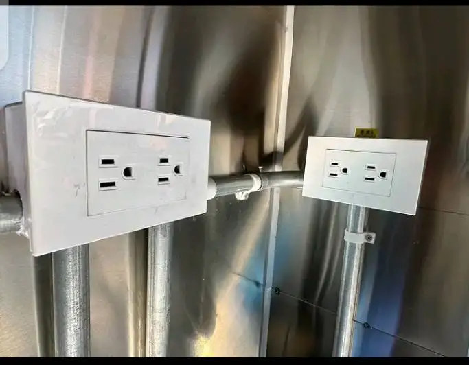 Quality Fully Equipped enclosed mobile food truck trailer for sale