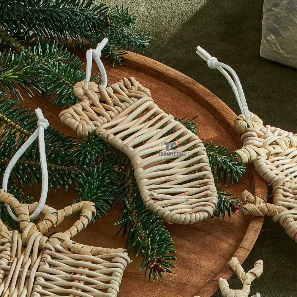 Hand-Wrapped Rattan Christmas Decorations from Vietnam for Holiday Ornament Christmas Tree Decorations Apply to product title