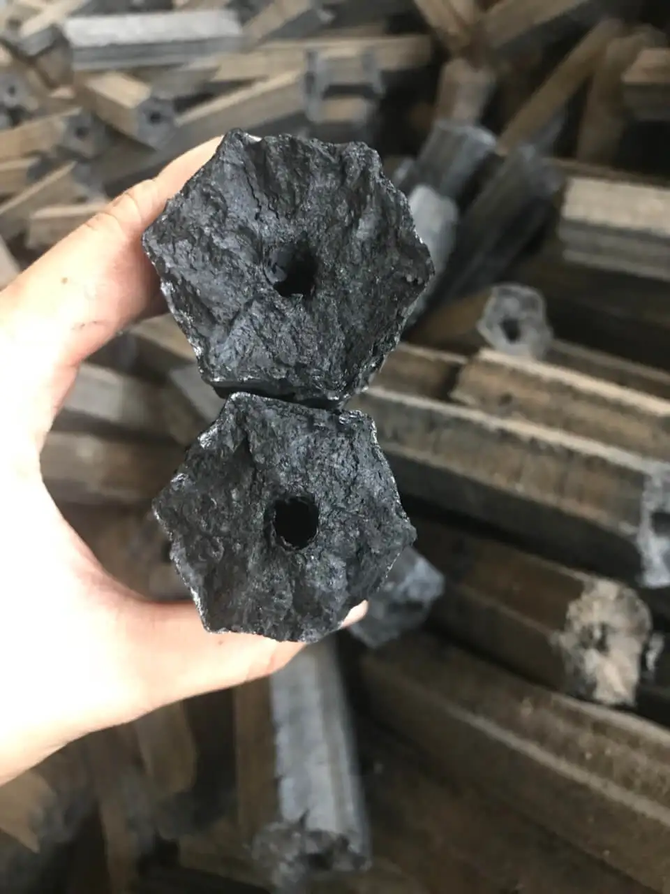 Vietnam sawdust briquette charcoal for BBQ - long shape long burning time 5-6 hours