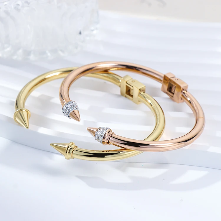 Haosen Stainless Steel  Fashion Jewelry  Creative Gold Plated Cuff Nail Bracelets  for Men Or Women