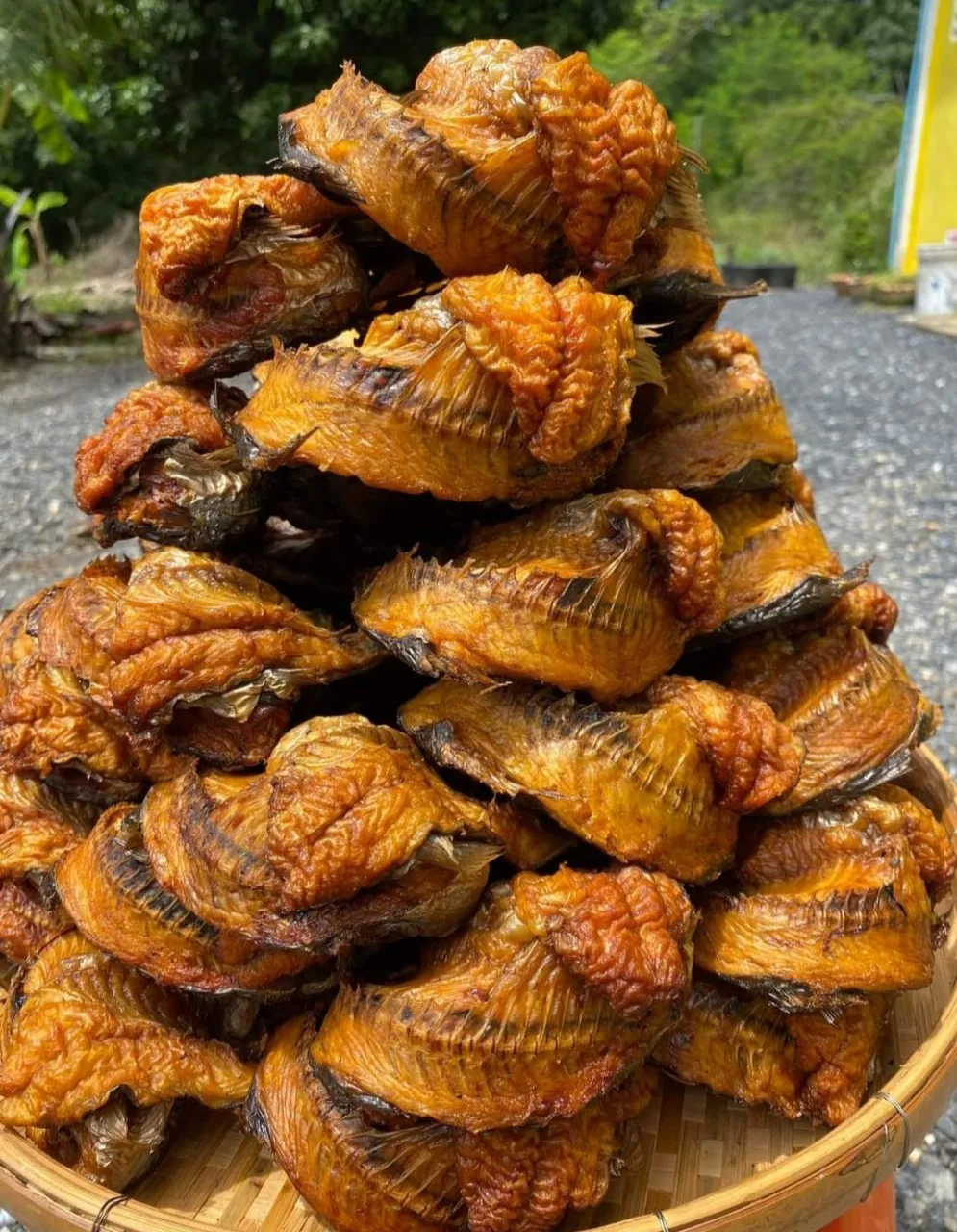 Big Size Smoked  Dried Fish High Omega-3 High Quality Product  Can Use For Cooking 500g./Bag