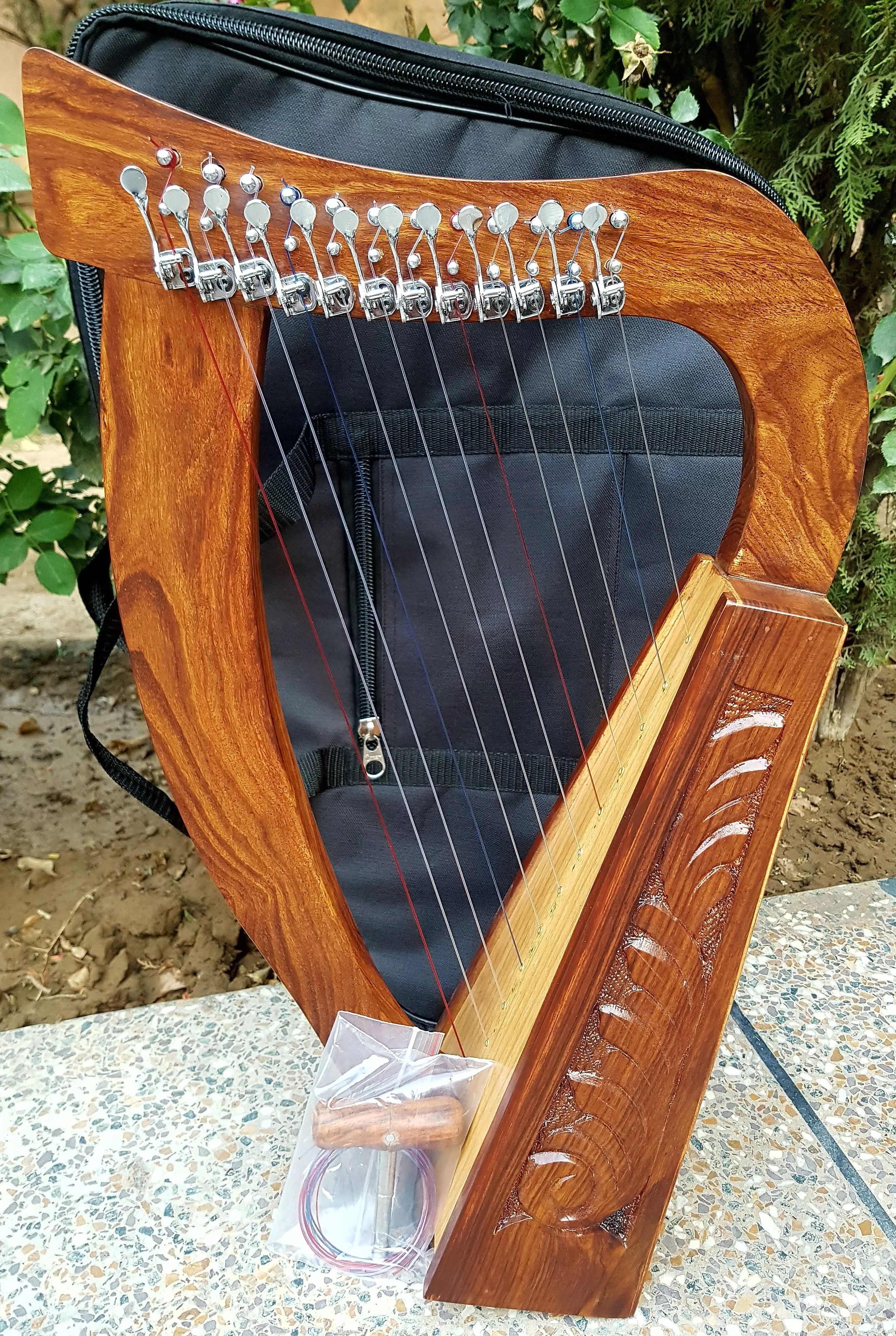 Baby Irish Harp Black 15 Strings