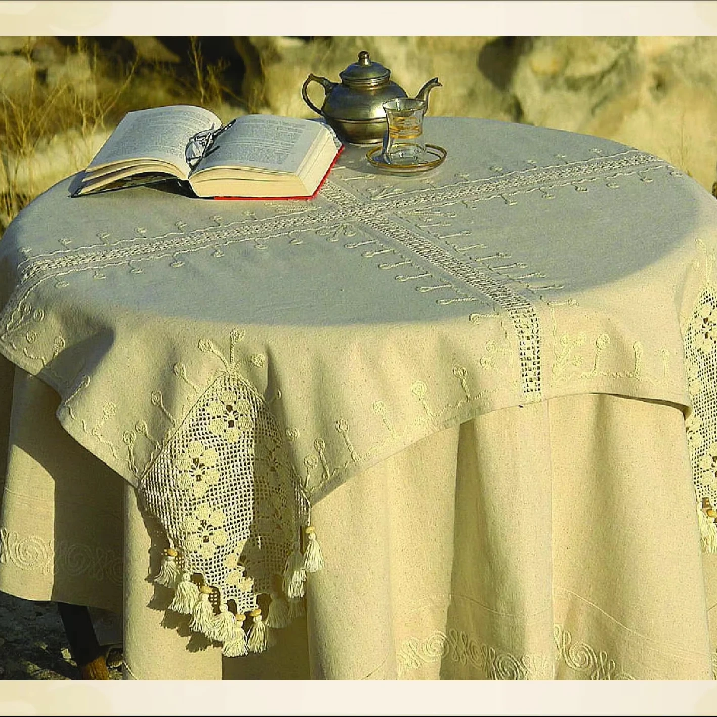 Luxury Round Tablecloth White Lace Detailed Natural Tablecloth Handcrafted 100% Turkish Cotton Best Product Worldwide Shipping