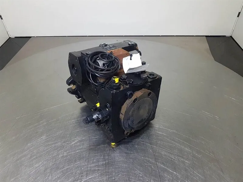 THREE-STAGE GEAR HYDRAULIC PUMP 11100669