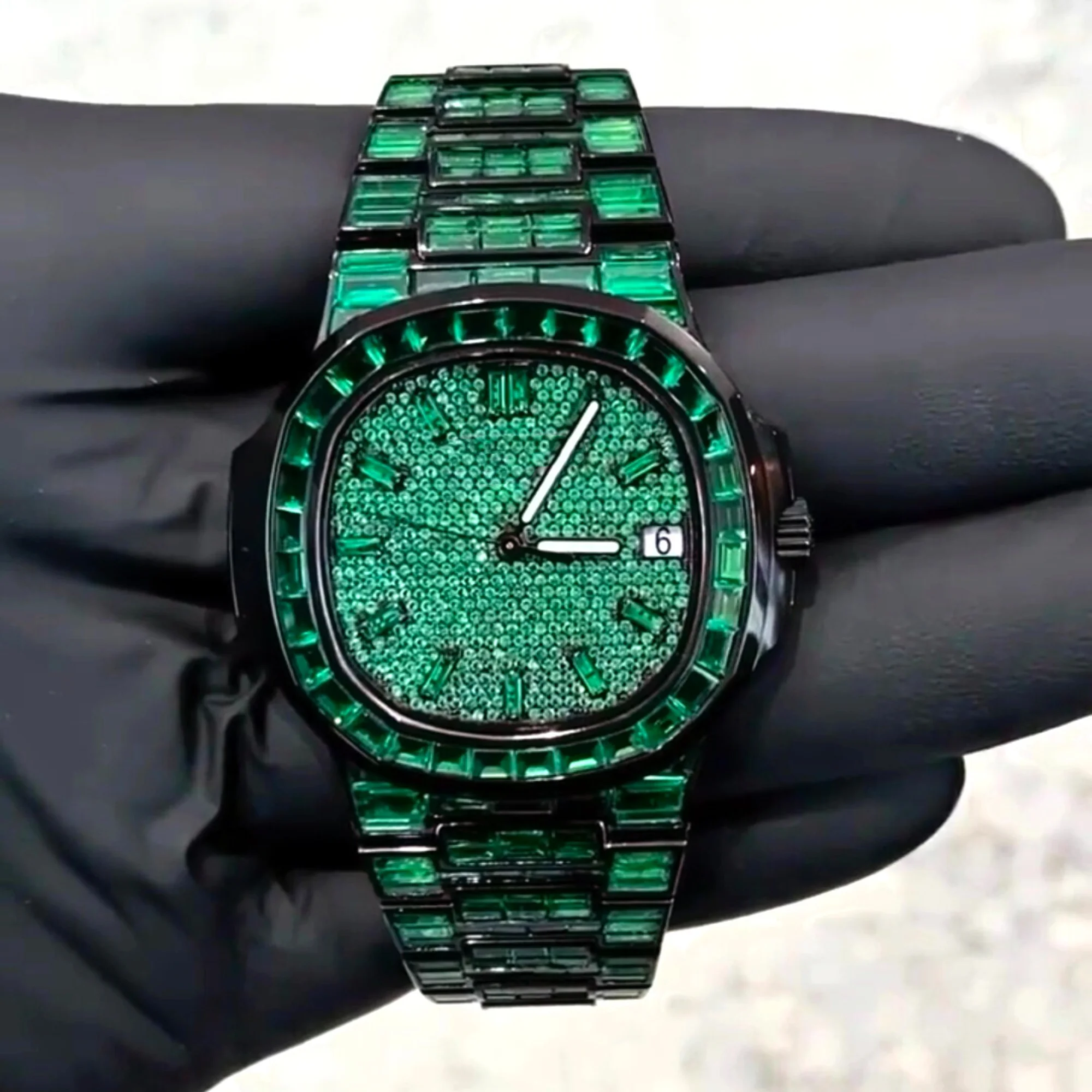 Trending Green Stainless Steel Luxury Moissanite  Quartz Watch Iced Out Men High Quality Crystal Watches Hip Hop Jewelry Wristwa