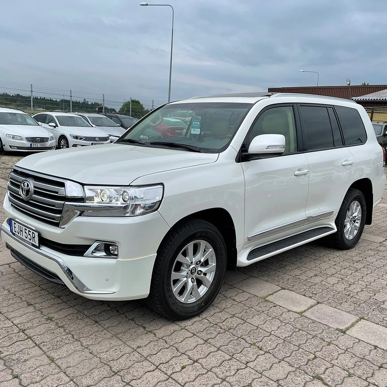 Petrol/Diesel used Toyota Land Cruiser (J300) (comfort oriented) SUV cars for sale all models and year available for export