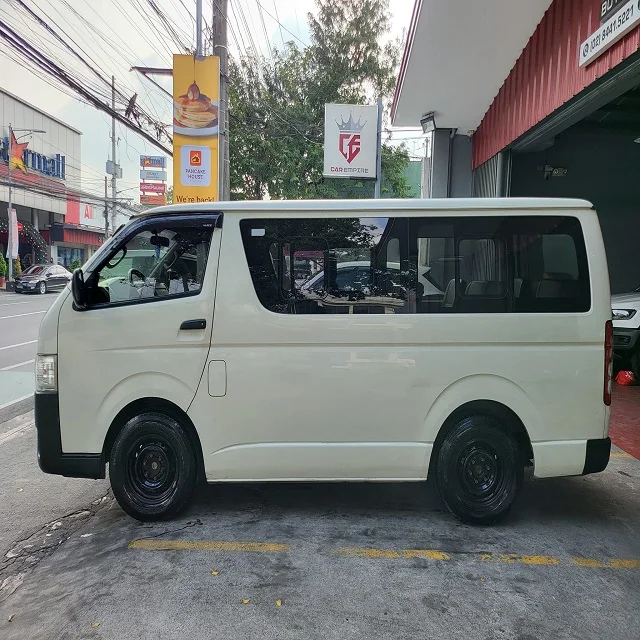 Fairly Used Toyottaa HIACE Cars Left & Right Hand Drive Automatic Model Top Speed In Stock Hot Selling for Sale