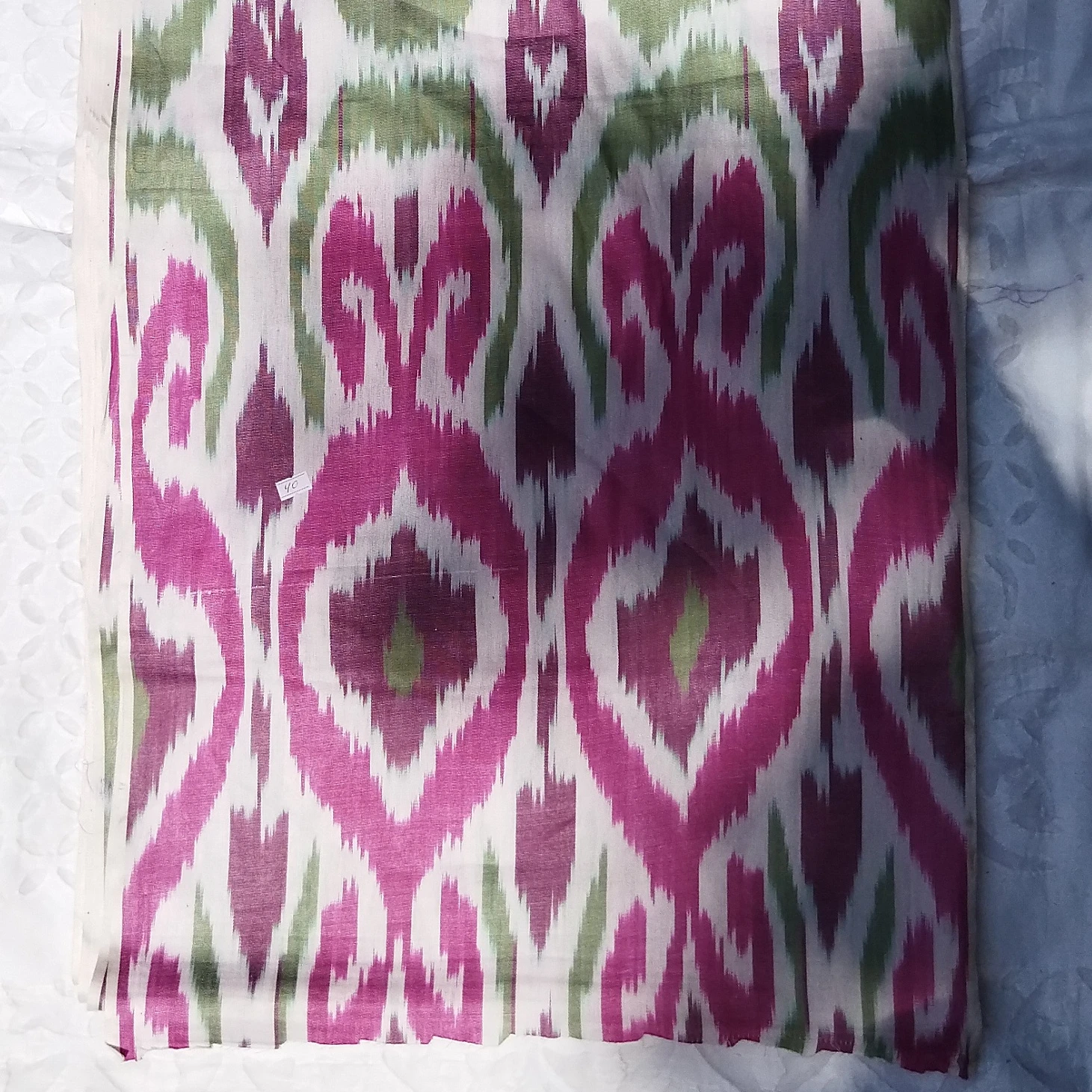 Оптовая продажа, Красивая Ручная тканая хлопчатобумажная ткань Ikat для многоцелевого использования одежды и домашнего текстиля, узбекистская ткань ручной работы Ikat