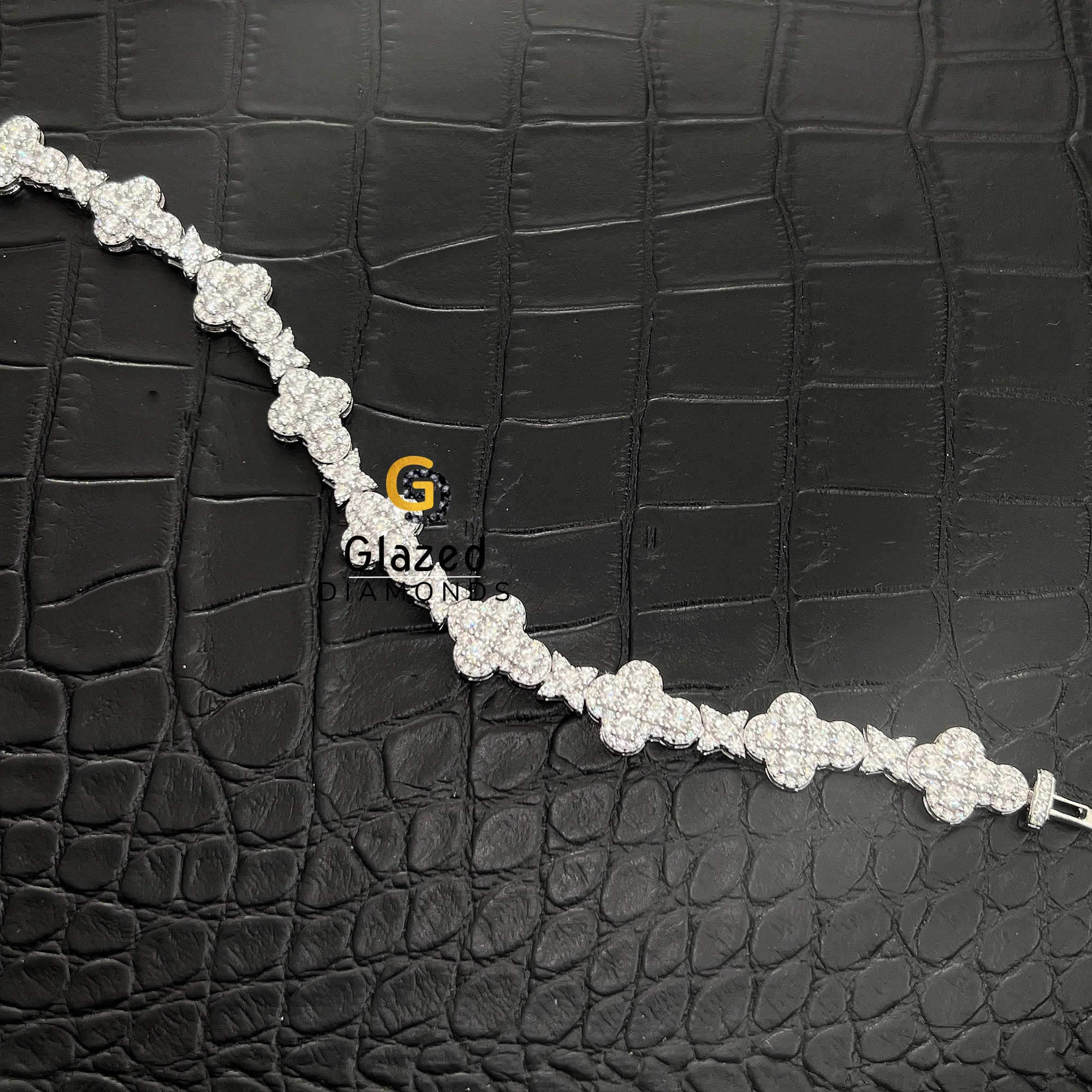 Gorgeous Fully Iced Out 10Kt White Gold Cross Link Chain Adorn With Round Cut Vvs Clarity Lab Grown Diamonds For Men