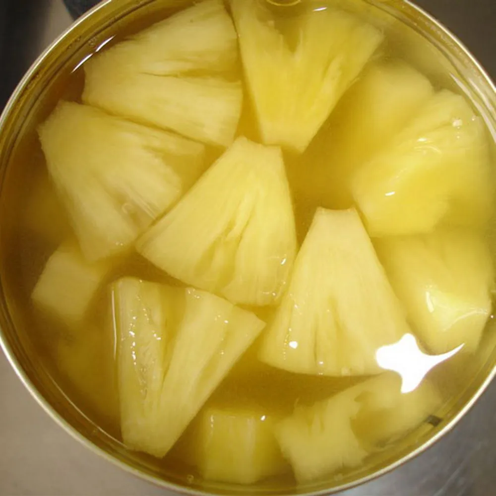 Vietnam Fresh Fruit MD2 Fresh Pineapple With 5kg/10kg/upon Per Carton Packaging