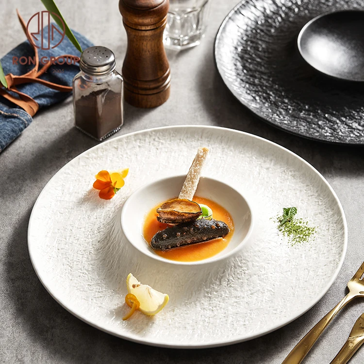 Nordic unique design white ceramic soup plate 12 inch luxury ceramic serving plates for wedding party