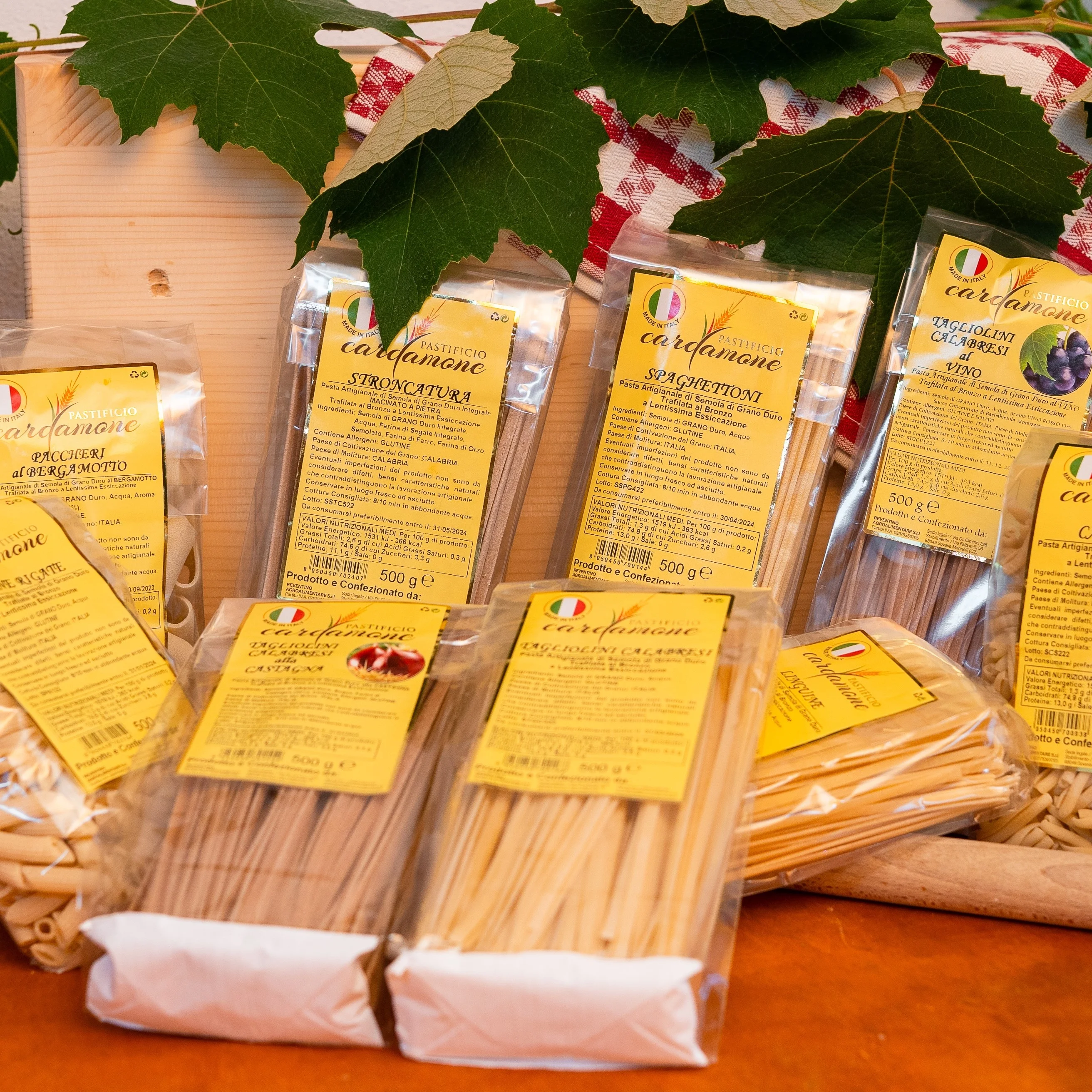 Made in Italy CHILI MACCHERONCINI PASTA handcrafted premium quality organic (500 GR) Cardamone factory ancient recipe