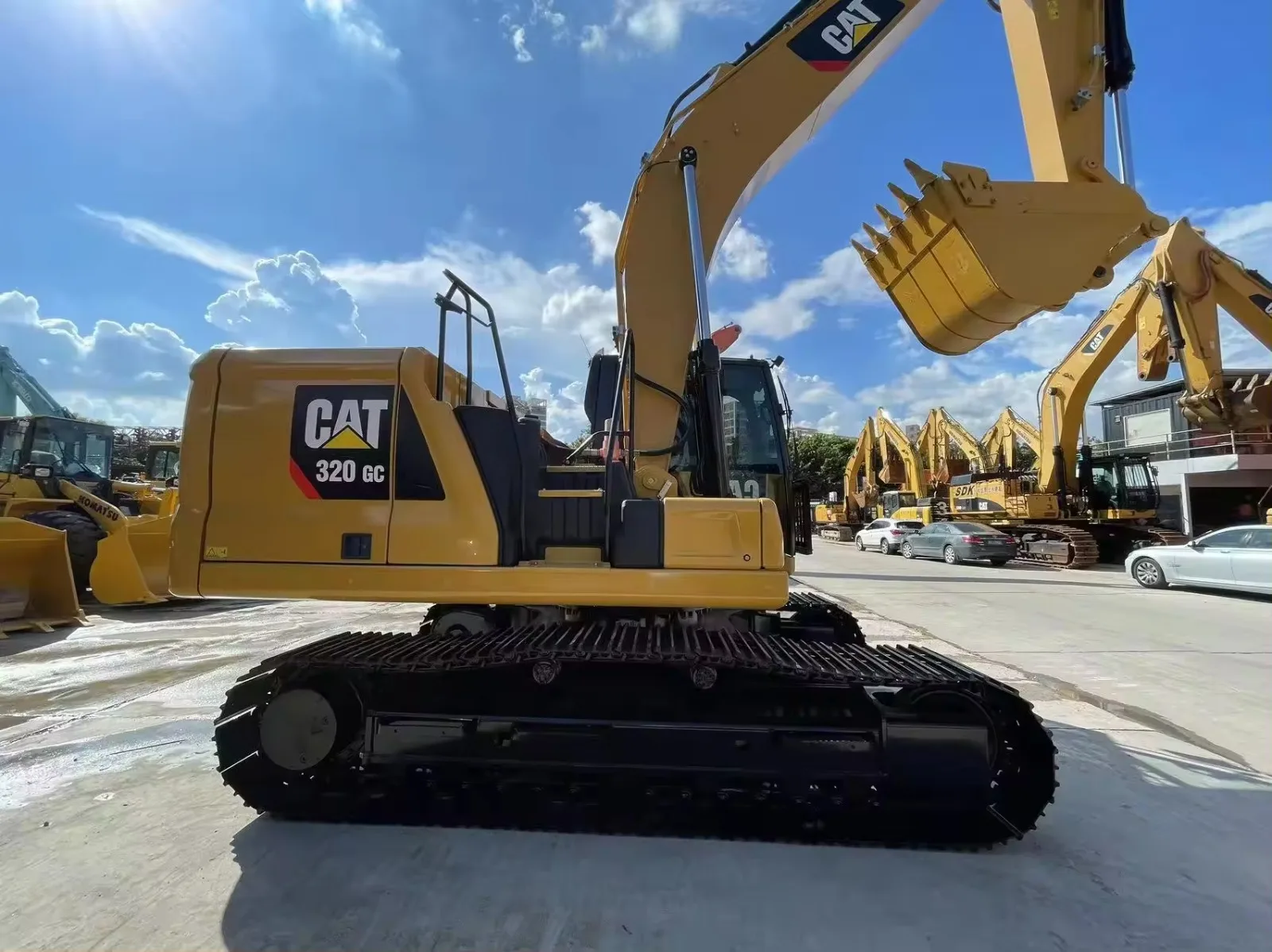 Cat Excavators 320 series 20 ton used excavators Cat 320 320GC 320D 320DL 320E hydraulic excavator for sale