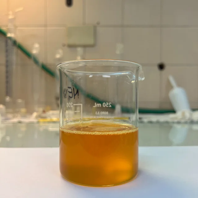 Best Price Made in Italy Fungicides Agrochemicals Agricultural Manufacturer MAX SOYA OIL Tank For Whosale