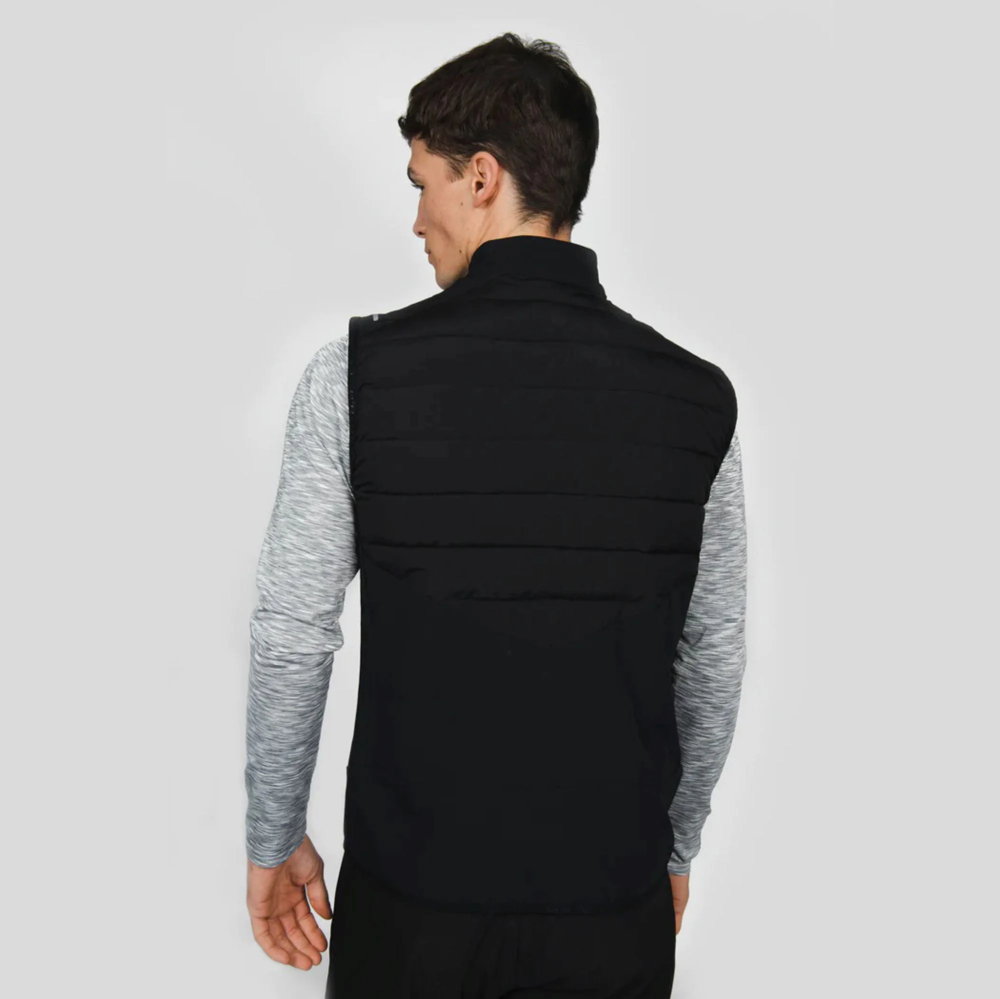Reflective Branding Full Zip Fastening Noir Mens Gilet Jacket with Easy Access Zipped Pockets and Quilting to Front and Back
