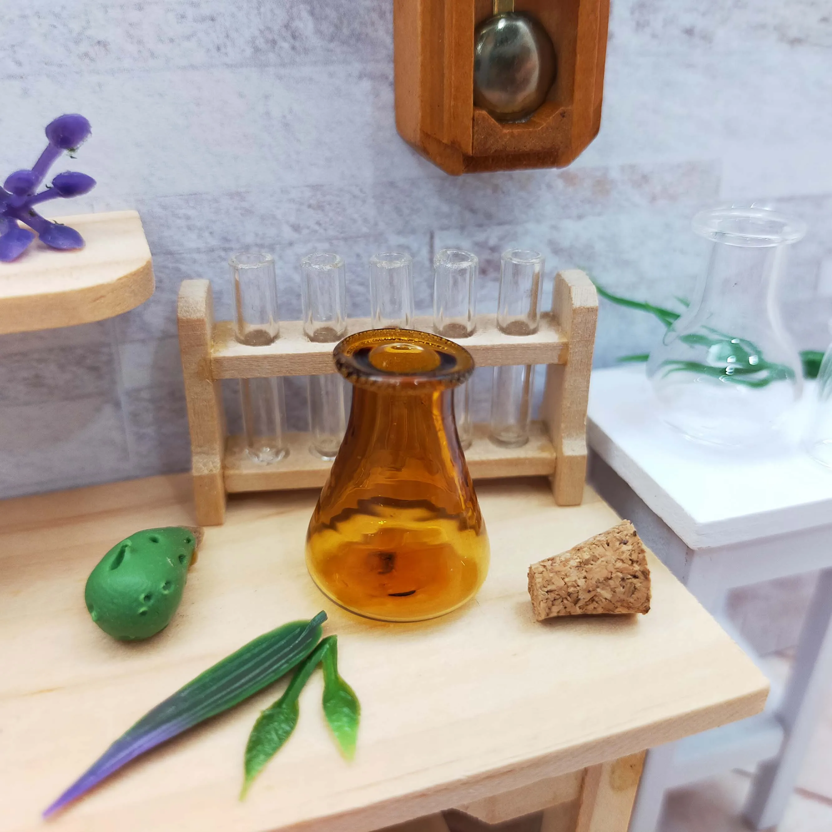 1:12 Miniature Doll House with Triangle Glass Bottle Multiple Colors Unisex DIY Furniture Toys Made of PC Material