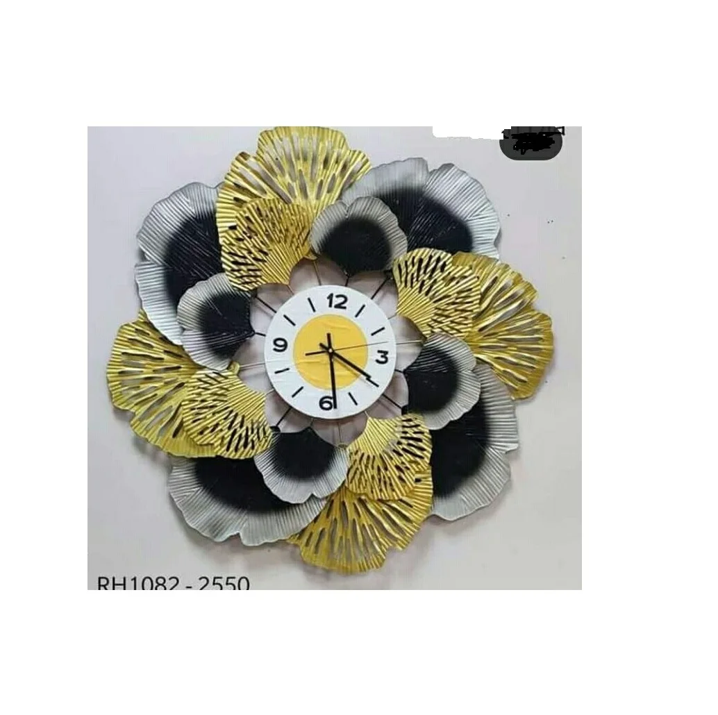 Vintage Wall Hanging Clock Hand Crafted Luxury Modern Simple Hotel Family Decoration Antique Clock Garden Decoration Pure Brass