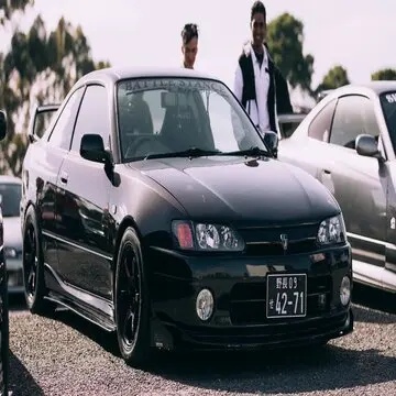 5-дверный лифтбек/2-дверное купе (RWD) и 3-дверный хэтчбек б/у TOYOTA COROLLA LEVIN 1 6 GT APEX/E-AE86 для