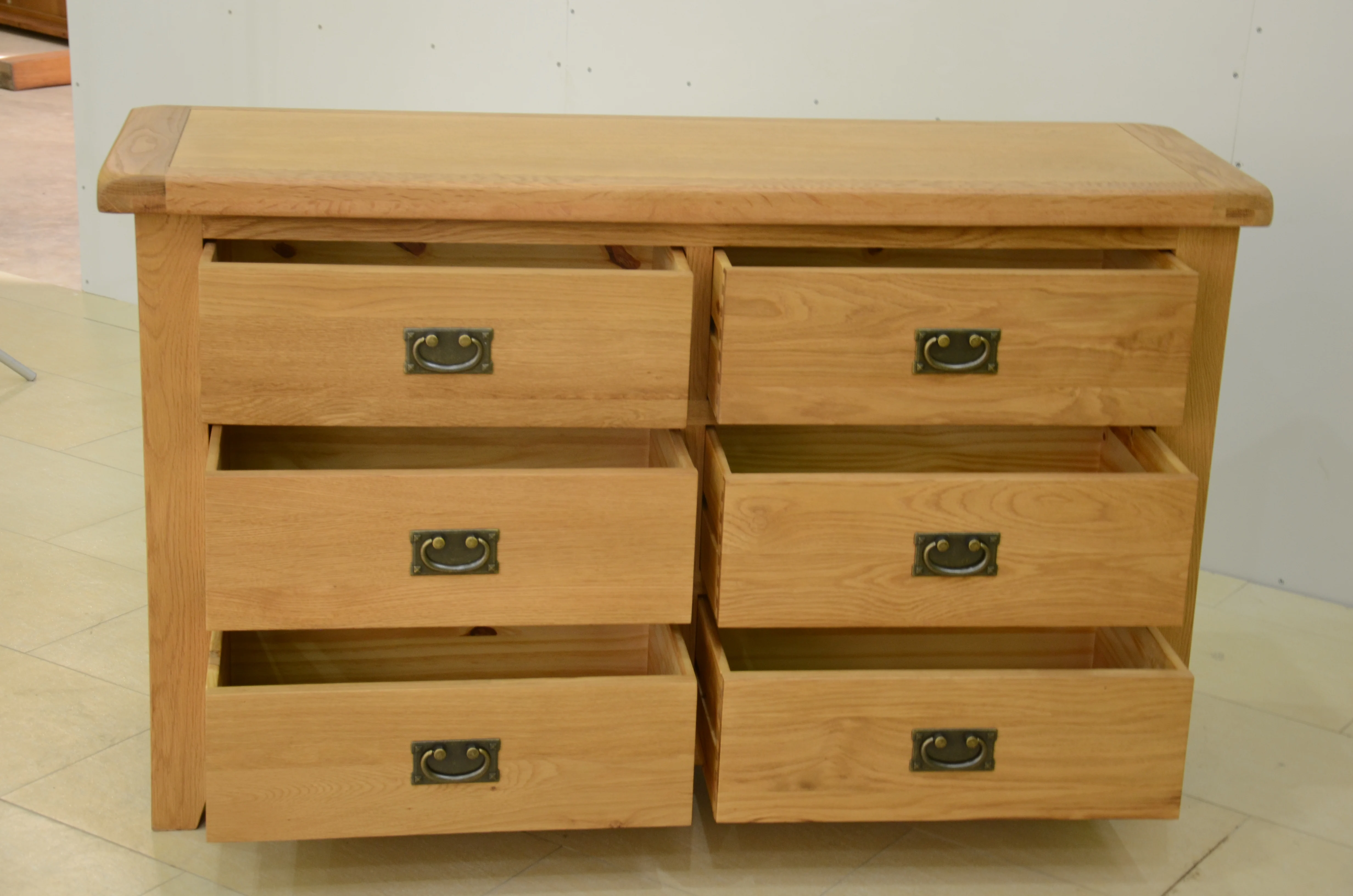 DRESSER 6 DRAWERS