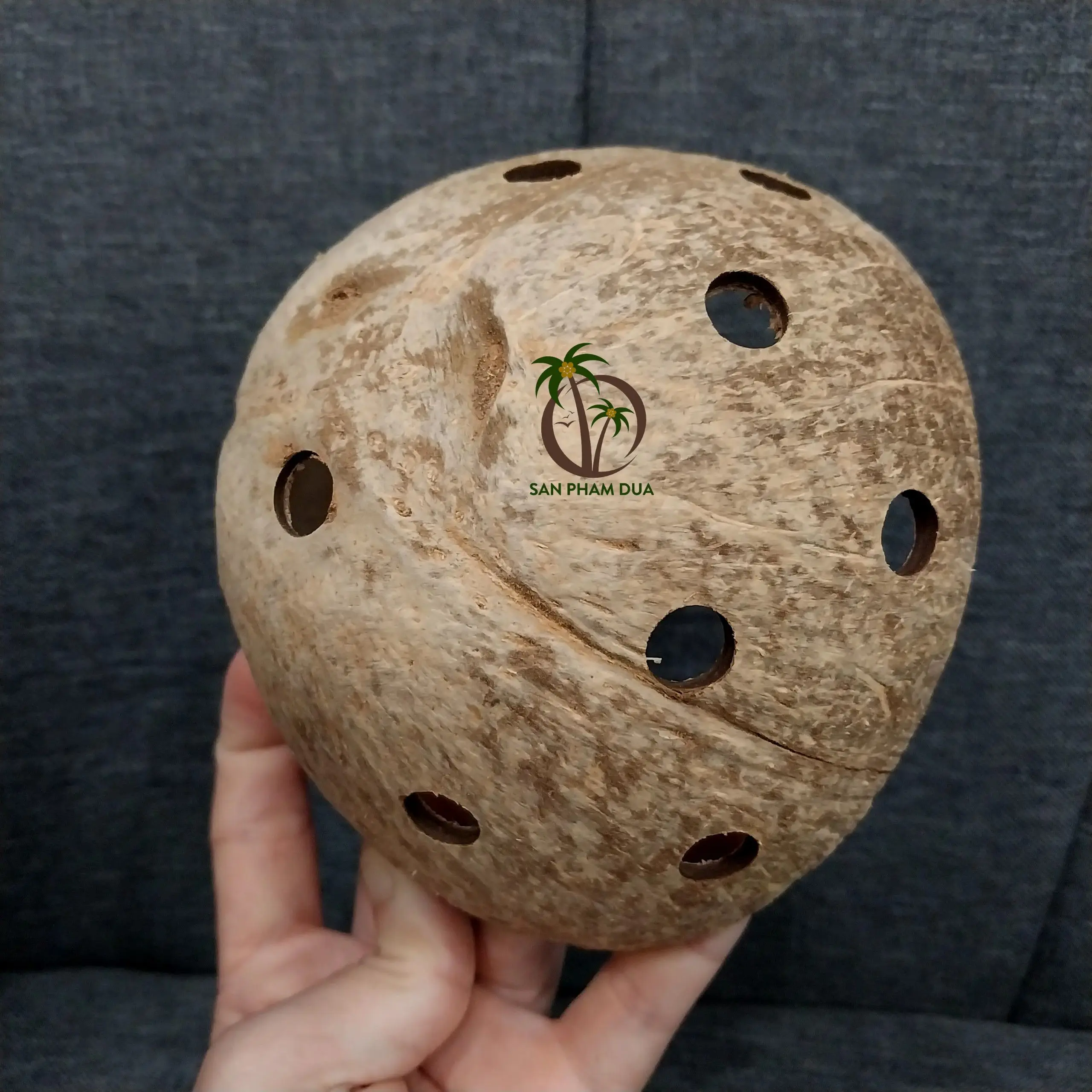 Wholesale Fish House New Design Coconut Shell Fish Hut From Coconut Shell Good for Fish Coco - Eco Vietnam