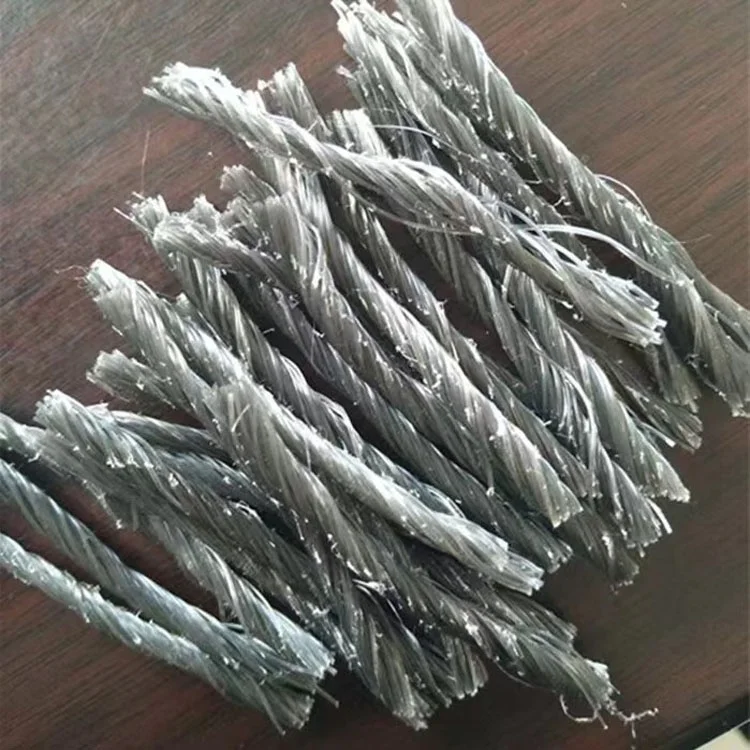 Polypropylene fibrillated fibers and a high-performance twisted-bundle macro-monofilament fiber