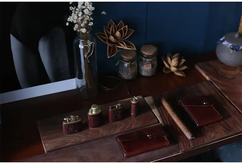 High Quality Hand Made Personalized Minimalist Leather Tobacco And Cigarette Case Gifts For Dad At Wholesale Manufacture