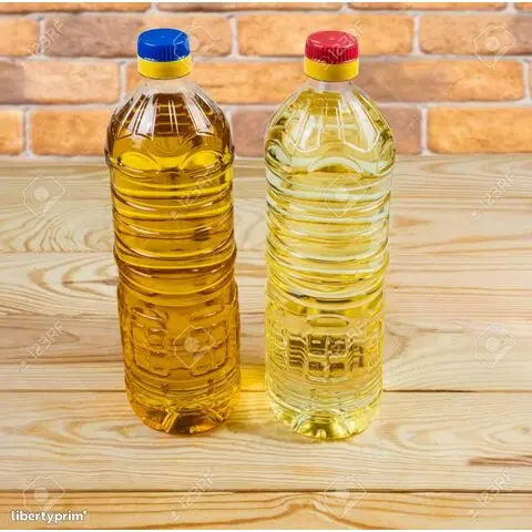 100% чистое и рафинированное органическое подсолнечное масло сырое пищевое растительное в бочках или пластиковых бутылках упаковка для пищевых продуктов