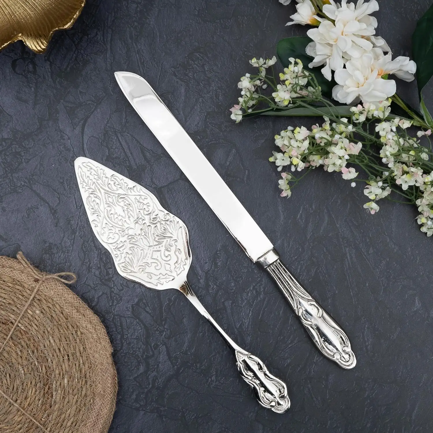 Sleek, Modern Gold Handles Add Sophistication To Both The Cake Cutter And Server Of This Wedding Cake Serving Set.